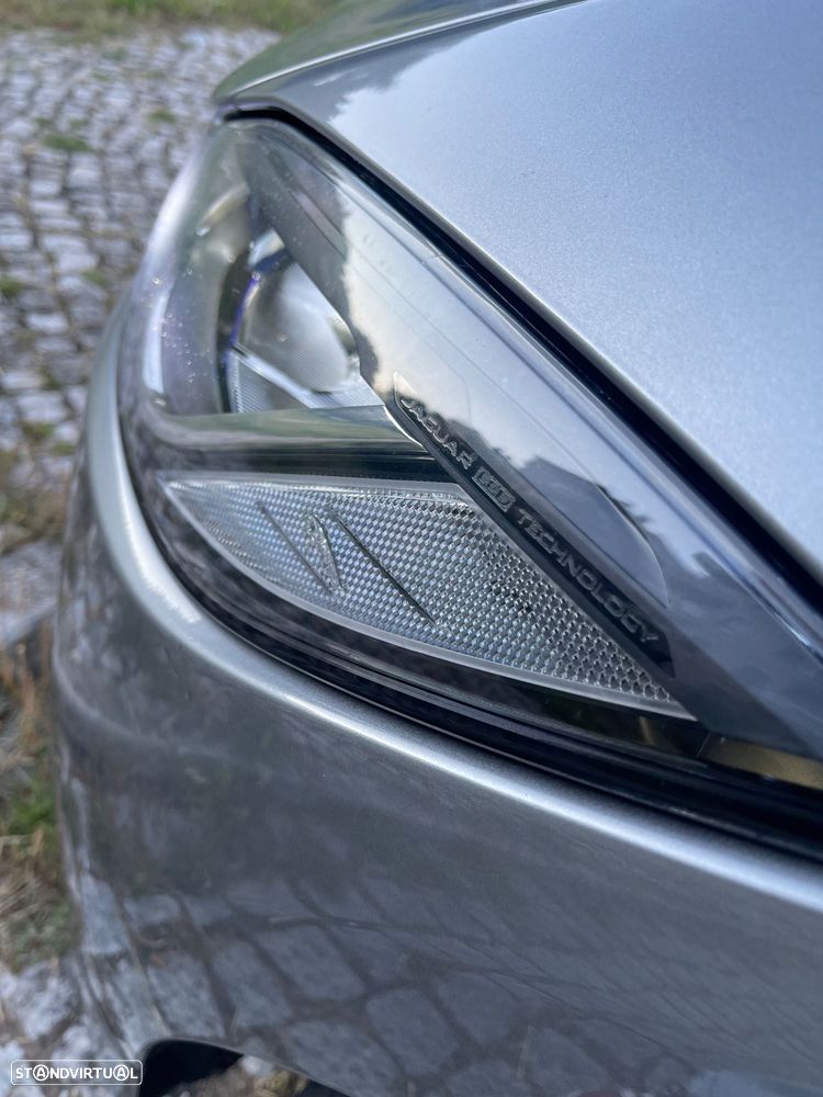 Jaguar I-Pace EV400 AWD R-DYNAMIC HSE - 11