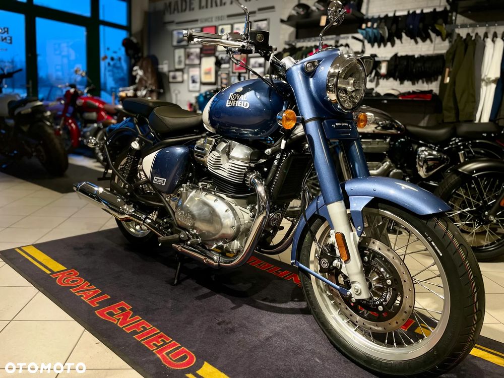 Royal Enfield Classic - 1
