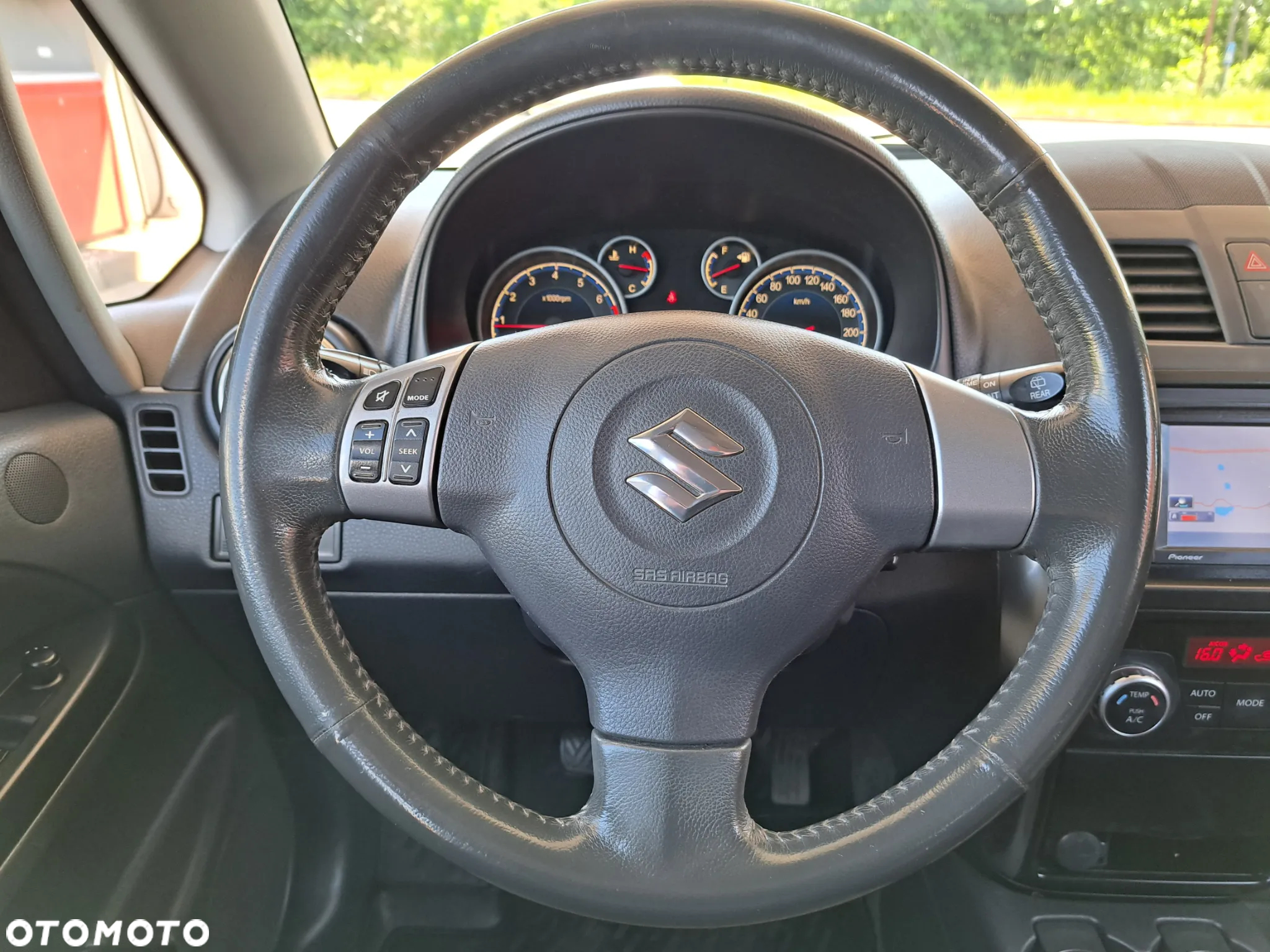 Suzuki SX4 - 24