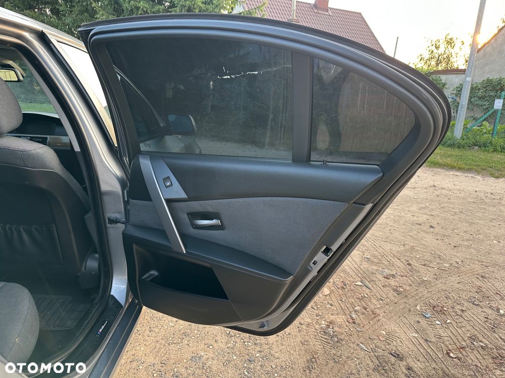 BMW Seria 5 525i - 18