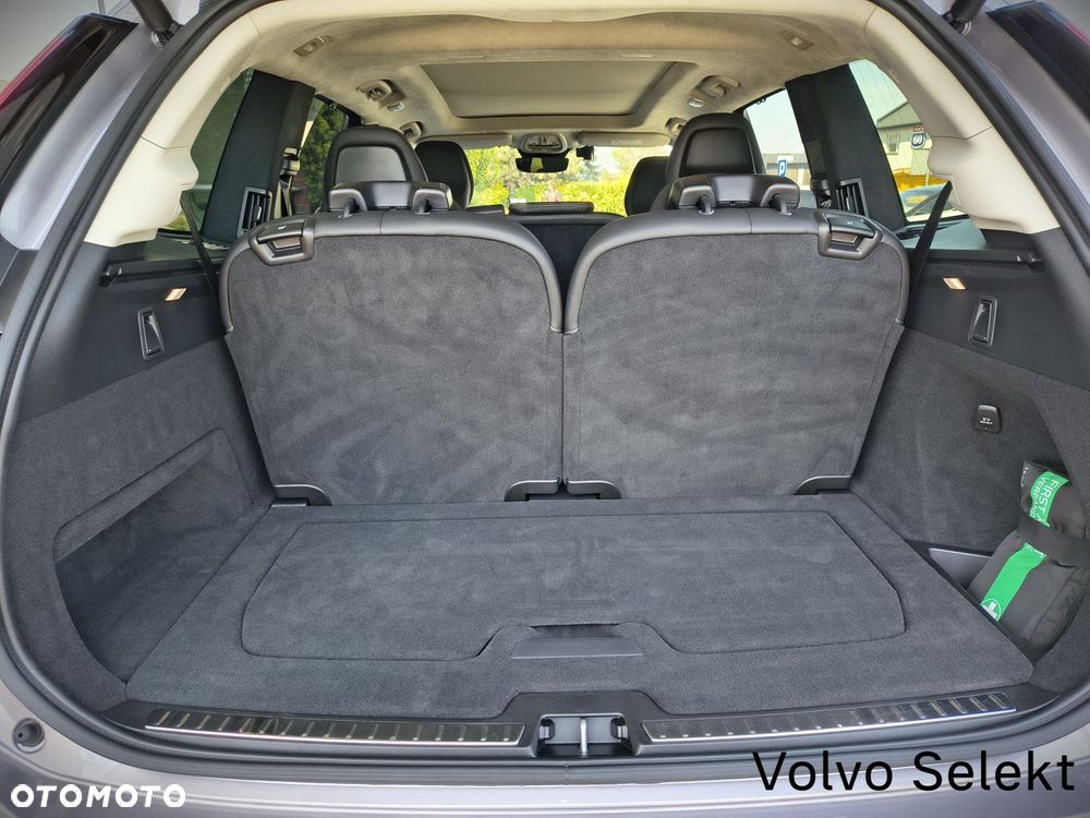Volvo XC 90 - 32