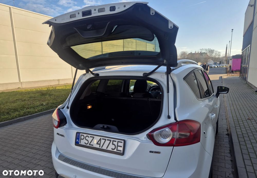 Ford Kuga 2.0 TDCi 2x4 Titanium - 15