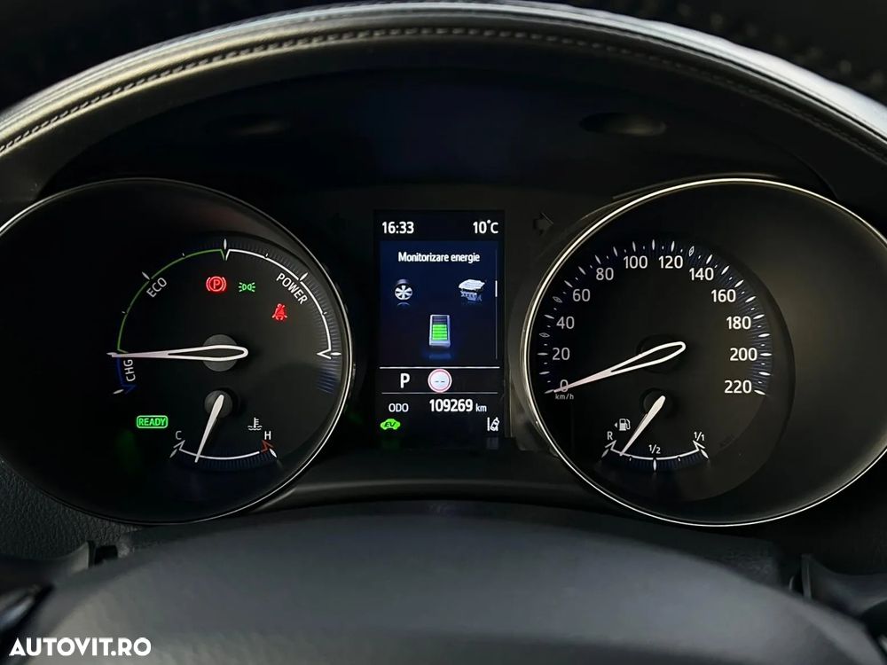 Toyota C-HR 2.0 Hybrid Team Deutschland - 17