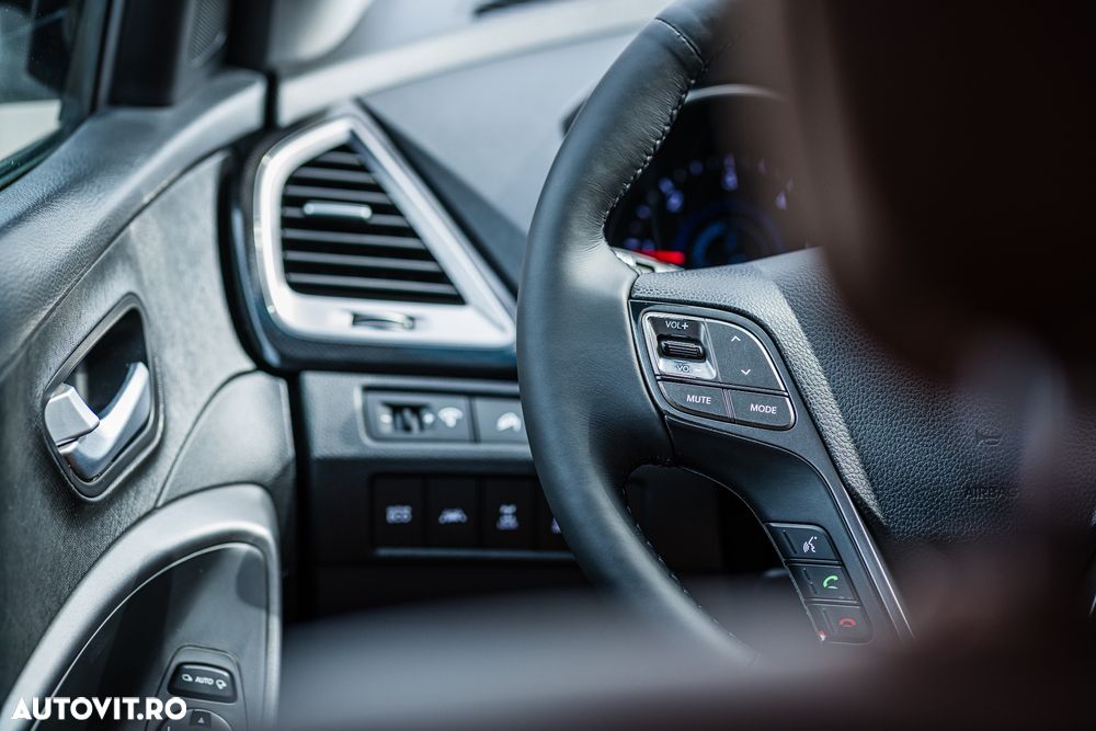 Hyundai Santa Fe 2.2 DSL 4WD Aut. Premium - 25