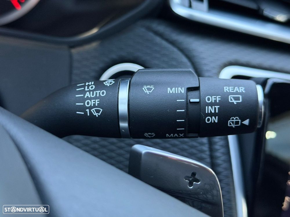 Land Rover Range Rover Velar 2.0 D200 AWD R-Dynamic SE - 34