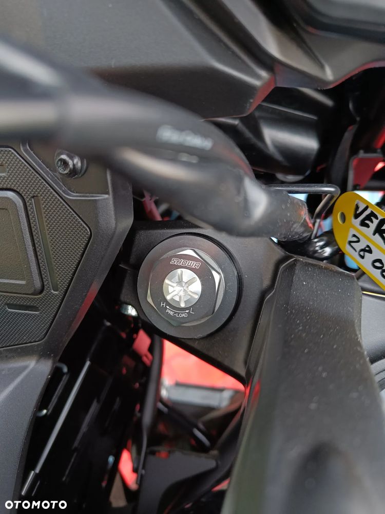 Kawasaki Versys 650 - 17