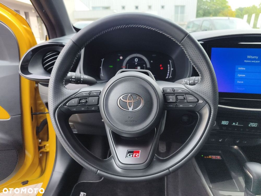 Toyota Aygo X Hybrid 1.5 Style e-CVT - 20