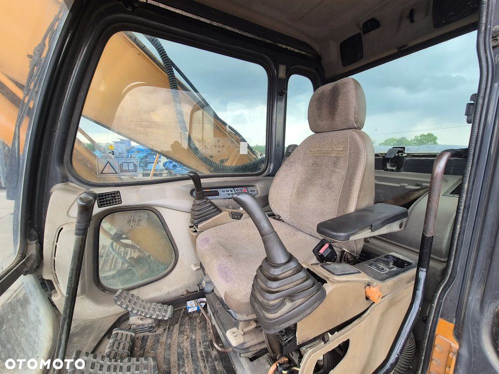 Case CX210 - 8