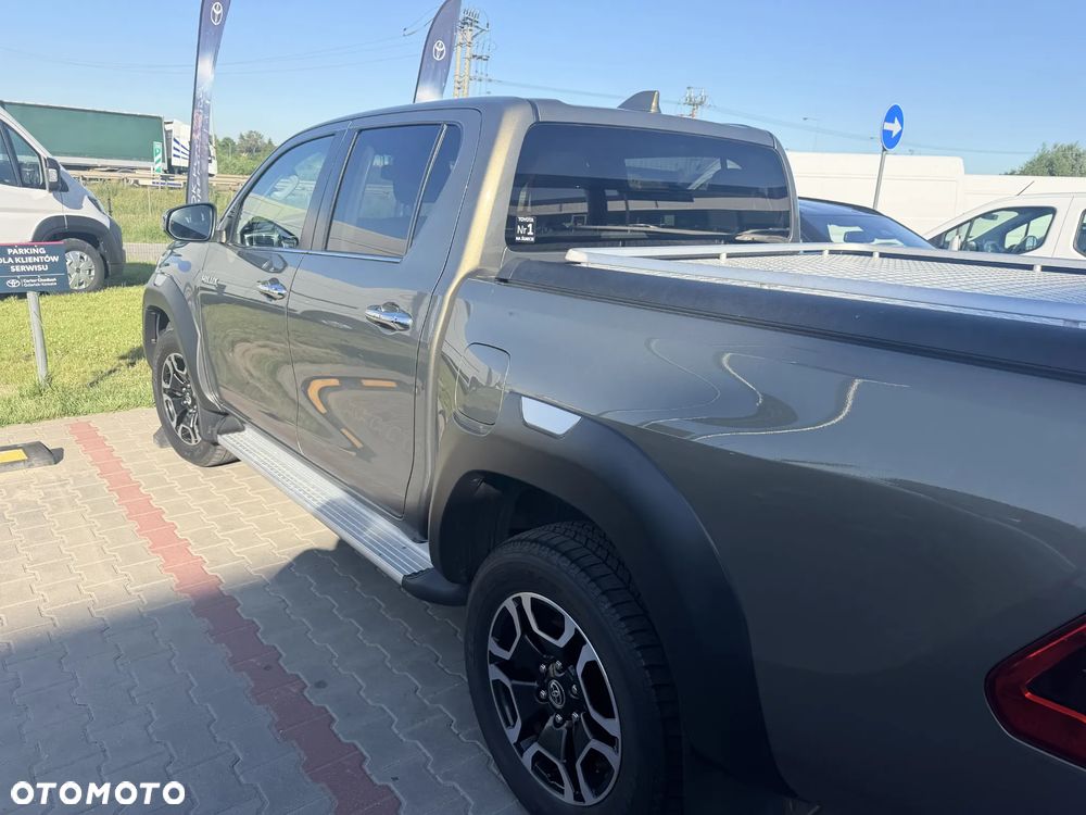 Toyota Hilux 2.8 D-4D Double Cab SR5 4x4 - 6
