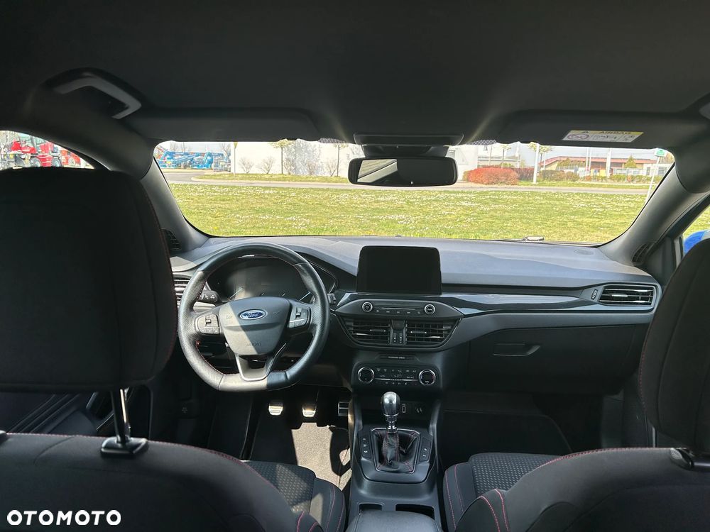 Ford Focus 1.5 EcoBoost ST-Line - 13