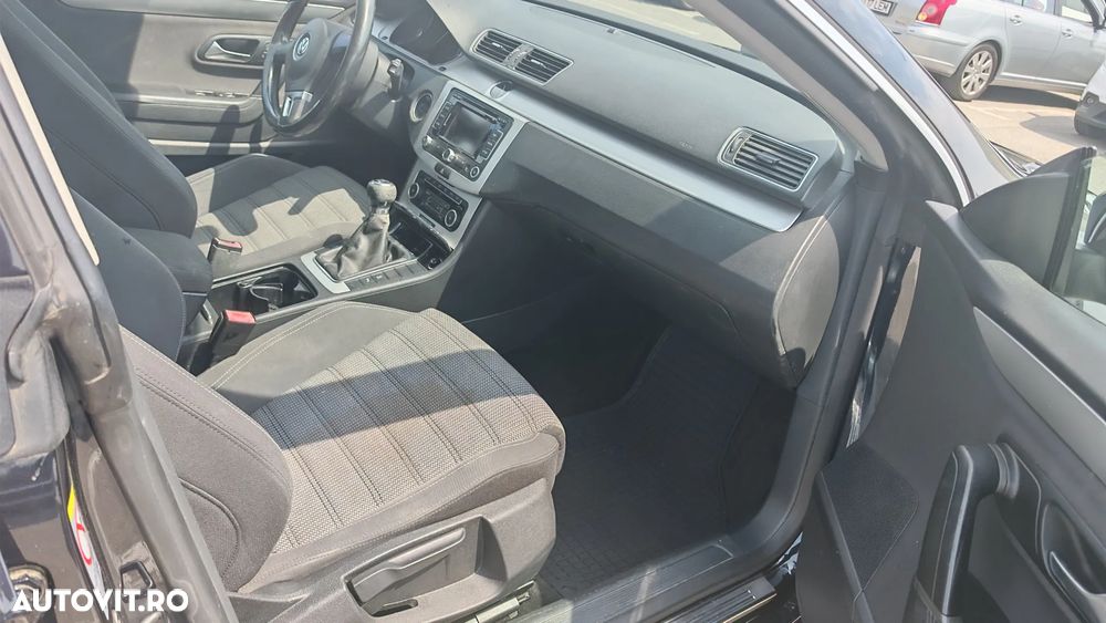 Volkswagen Passat - 5