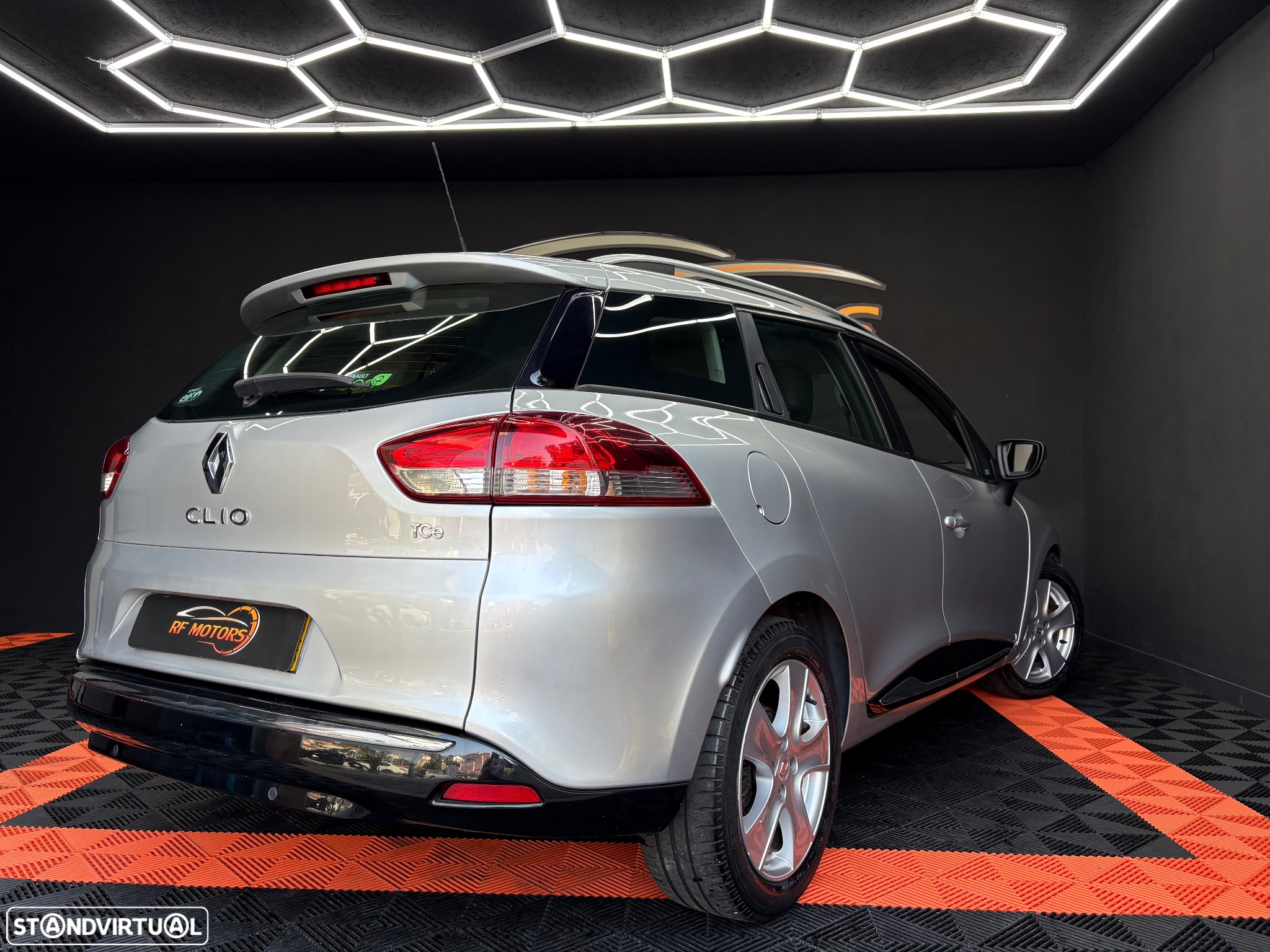 Renault Clio Sport Tourer 0.9 TCE Limited - 31