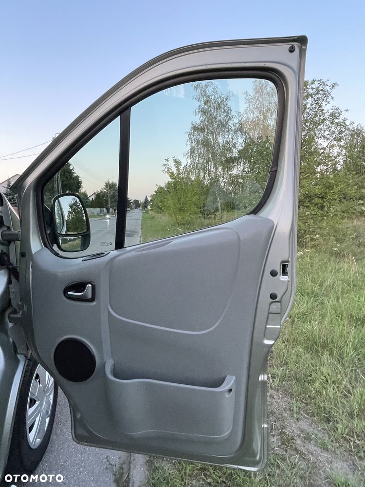 Opel Vivaro - 23