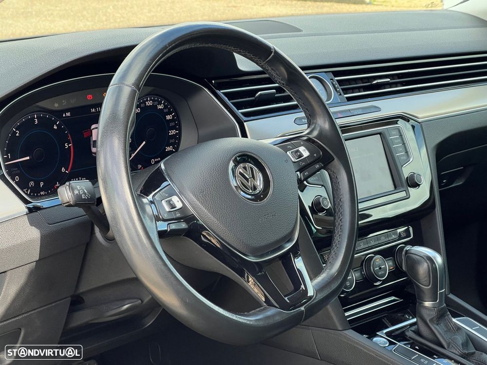 VW Passat 2.0 TDI Highline DSG - 9