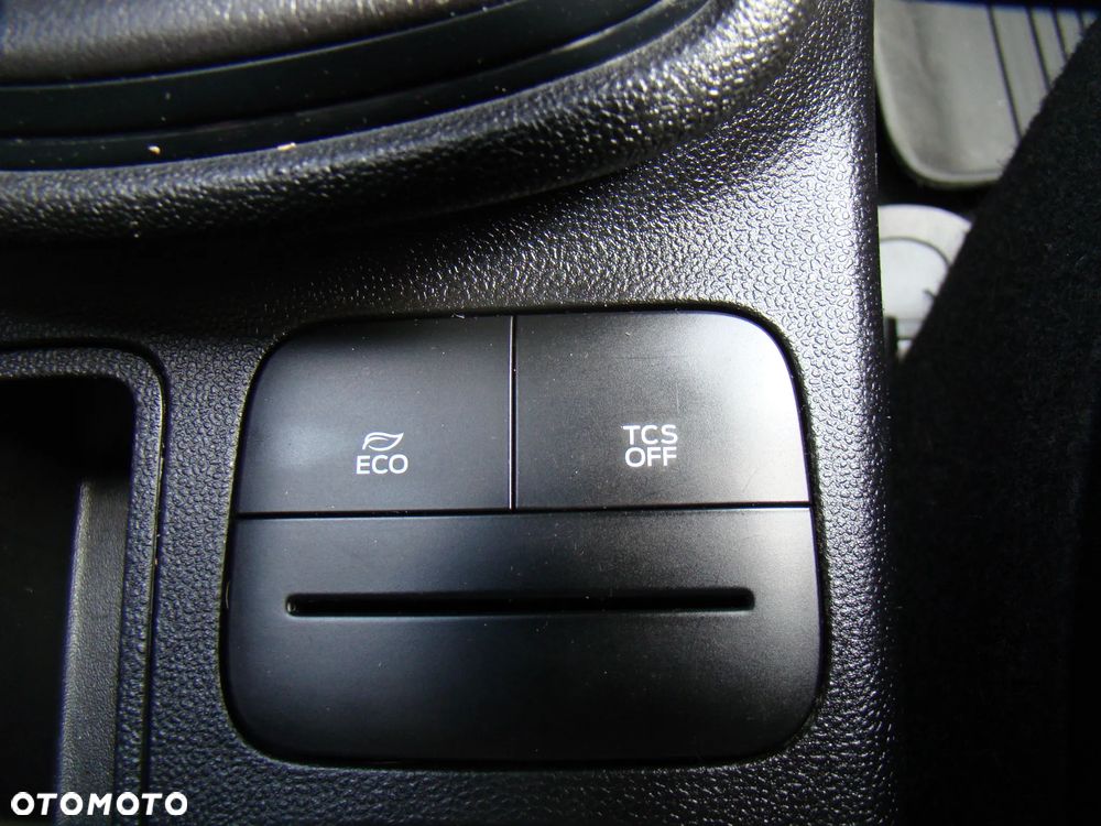 Ford Fiesta 1.1 S&S COOL&CONNECT - 17