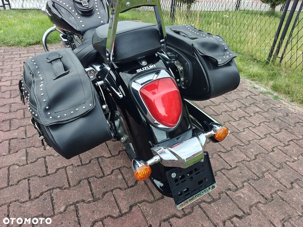 Suzuki Intruder - 27