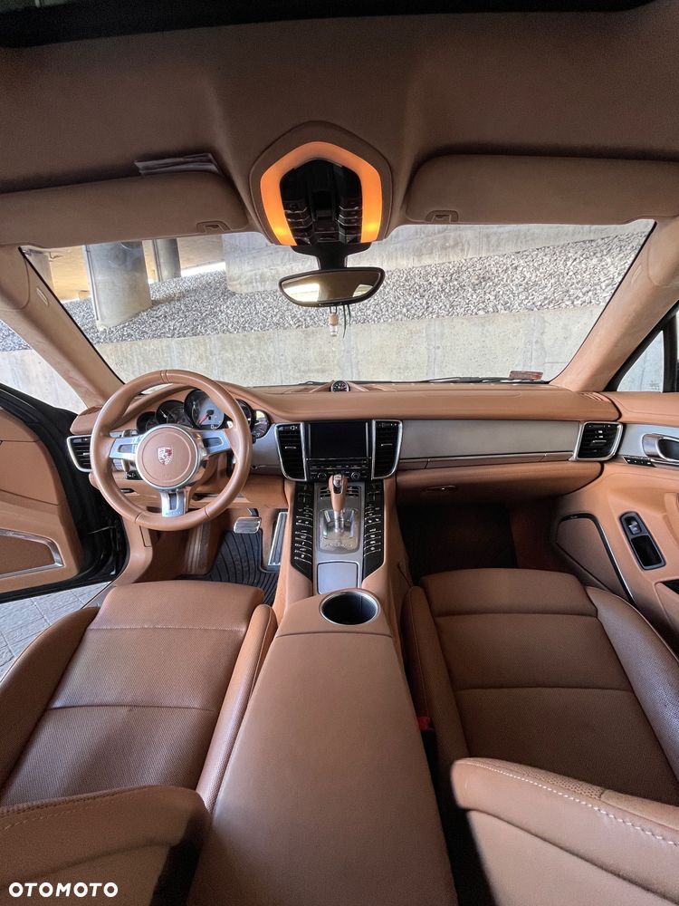 Porsche Panamera 4S PDK - 13