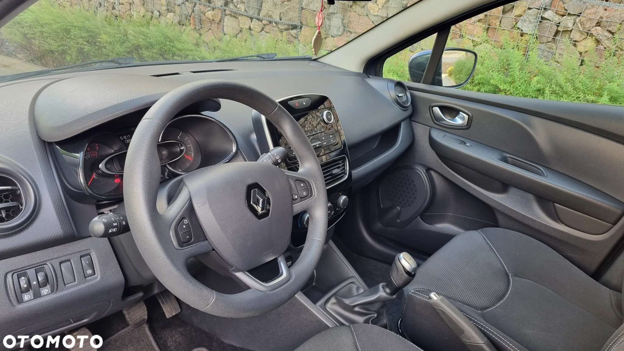Renault Clio - 7