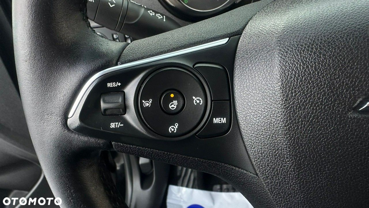 Opel Crossland X - 33
