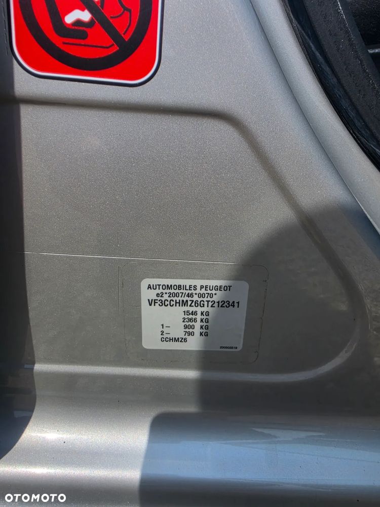 Peugeot 208 82 PureTech Style - 13