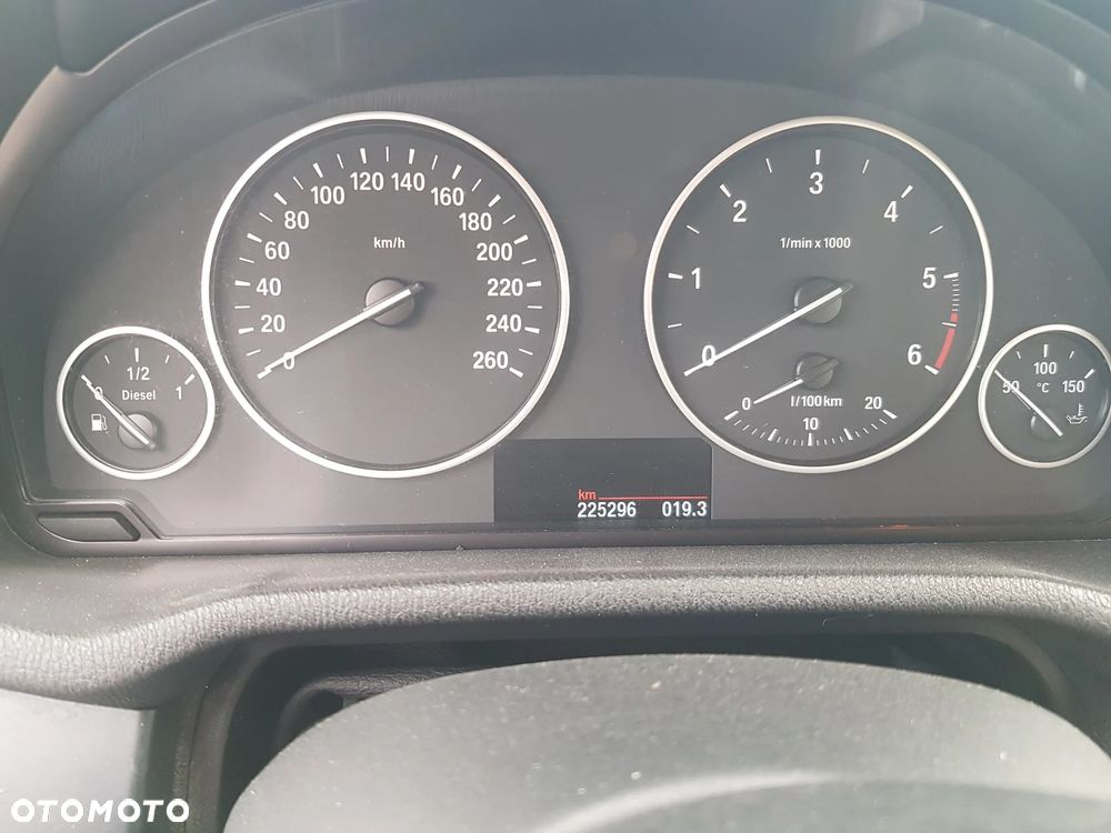 BMW X3 xDrive20d - 16