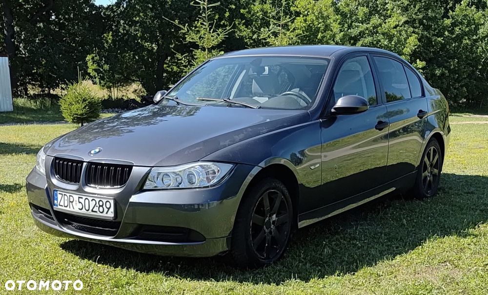 BMW Seria 3 318i - 8