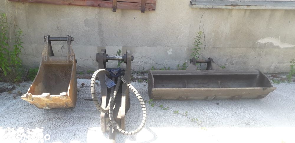 New Holland 110B - 10