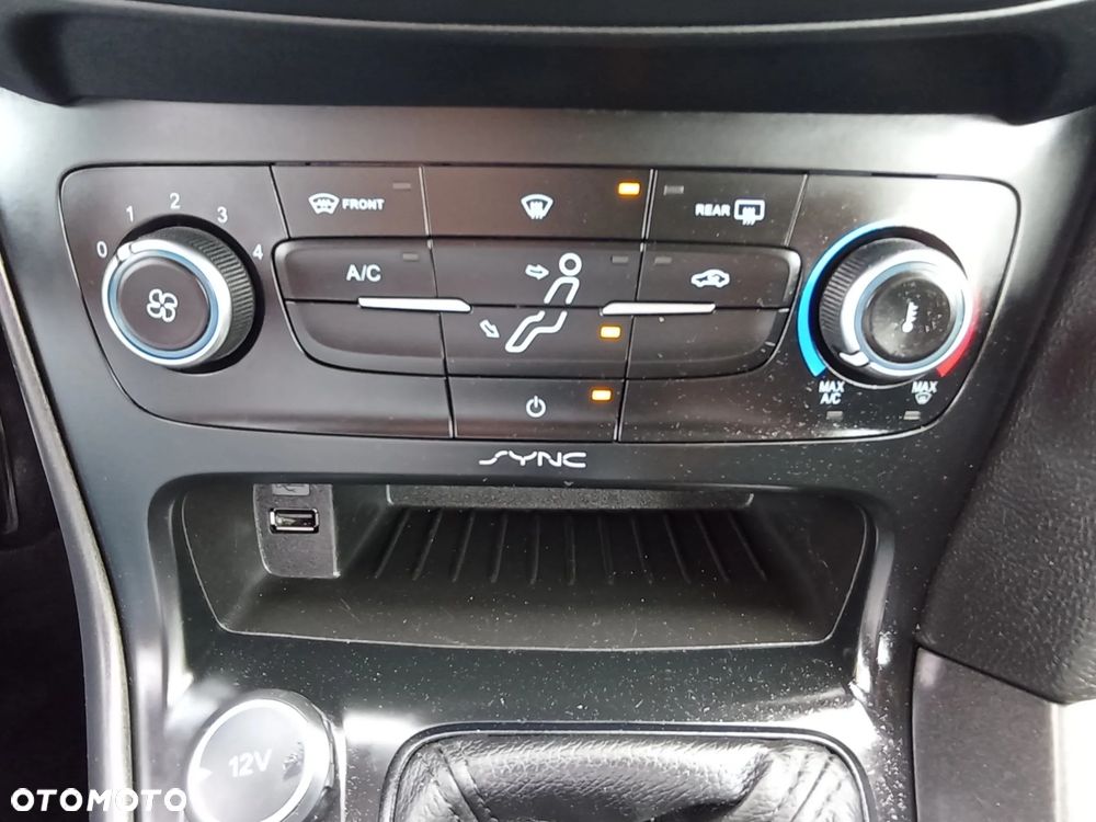 Ford Focus 1.5 EcoBlue Active Business - 14