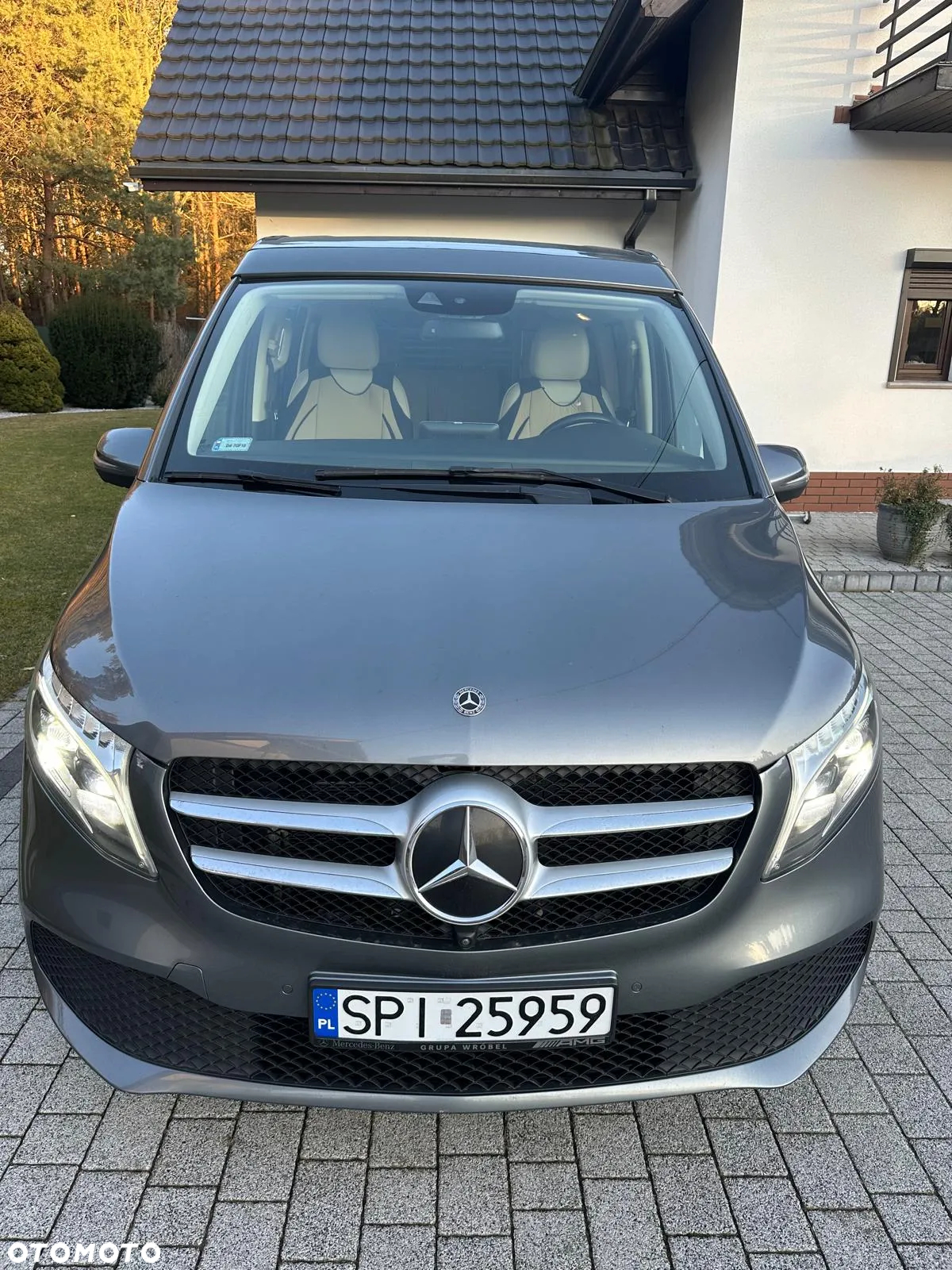 Mercedes-Benz Klasa V 300 d 4-Matic Avantgarde 9G-Tronic (d³ugi) - 23