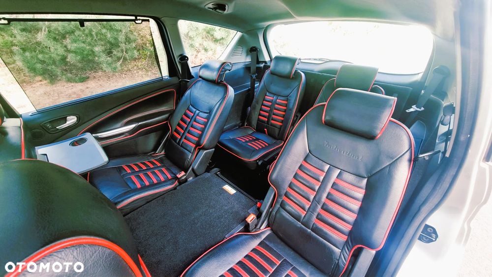 Ford S-Max - 26