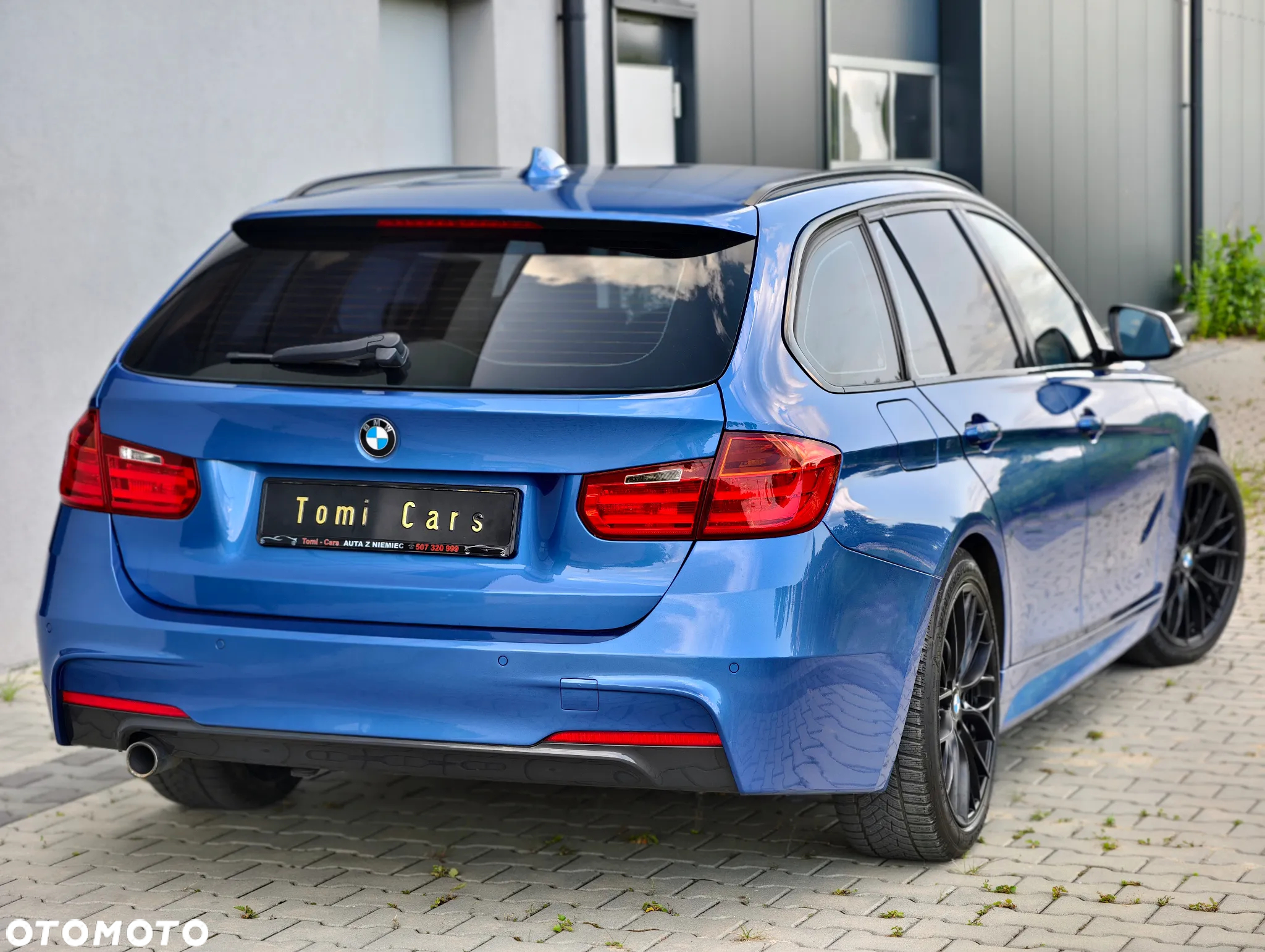 BMW Seria 3 318d Touring Blue Performance - 4