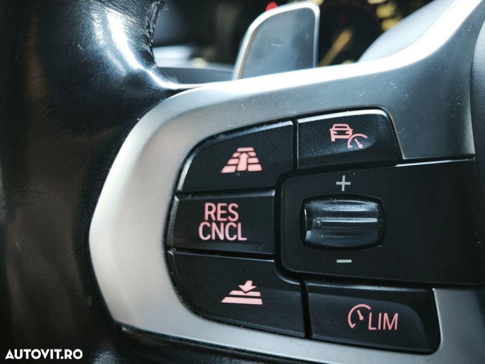 BMW Seria 5 520d xDrive Aut. - 14