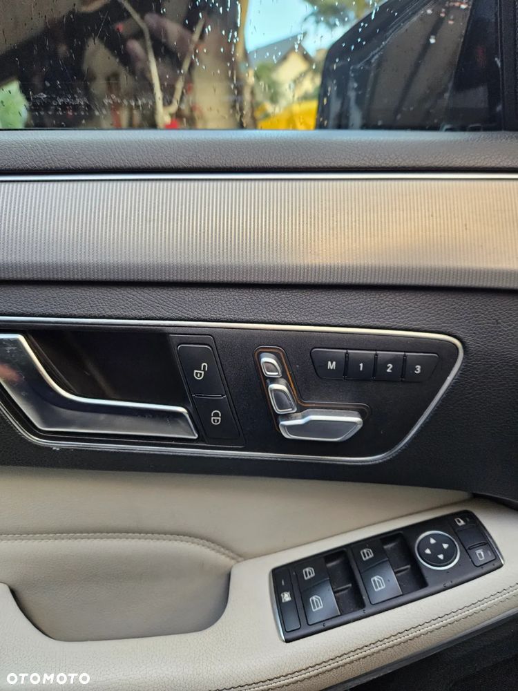 Mercedes-Benz Klasa E 220 CDI DPF BlueEFFICIENCY Elegance - 10