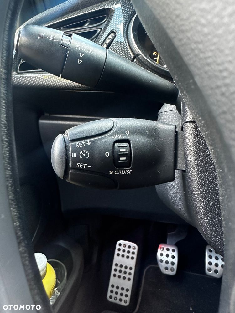 Citroën DS3 1.6 THP SportChic - 11