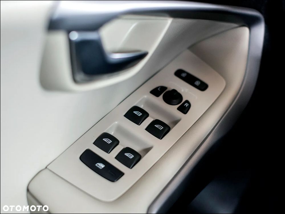 Volvo V40 - 29