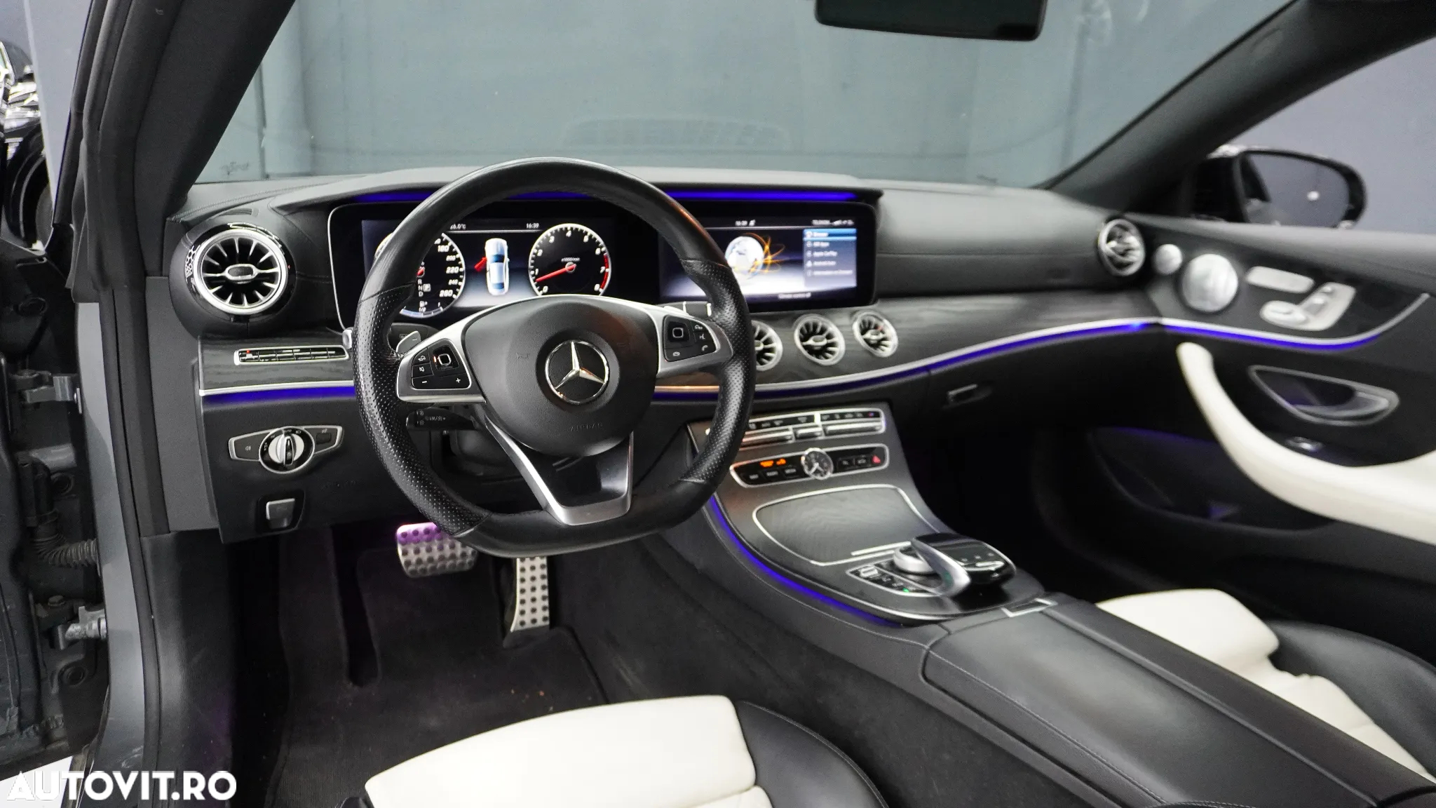Mercedes-Benz E 400 Coupe 4MATIC Aut. - 9