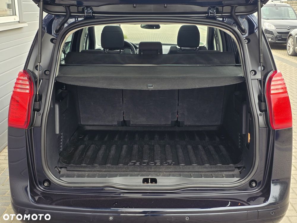 Peugeot 5008 - 16