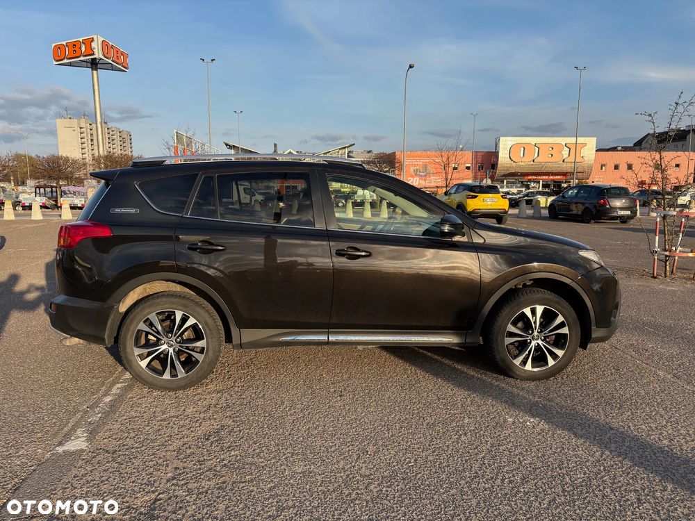 Toyota RAV4 2.2 D-CAT Premium - 3