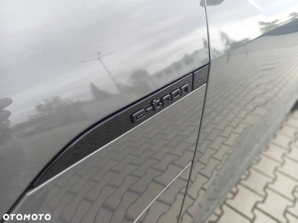 Audi Q8 Sportback e-tron - 19