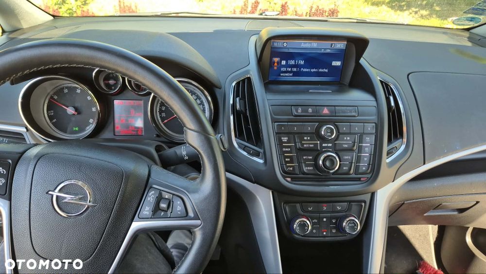 Opel Zafira - 2