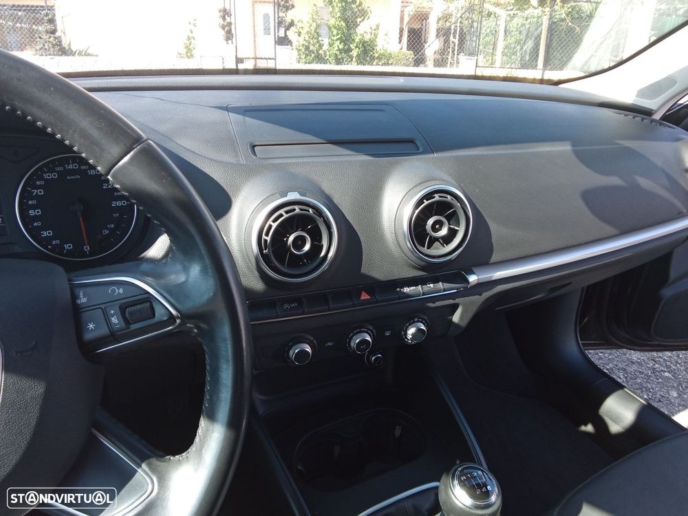 Audi A3 1.6 TDI Advance - 14