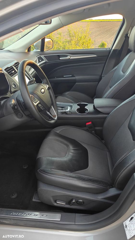 Ford Mondeo 2.0 TDCi Powershift - 13