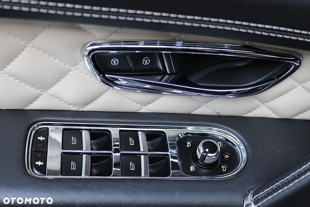 Bentley Bentayga - 15
