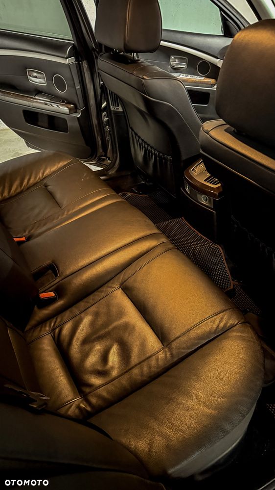 BMW Seria 7 730d - 28