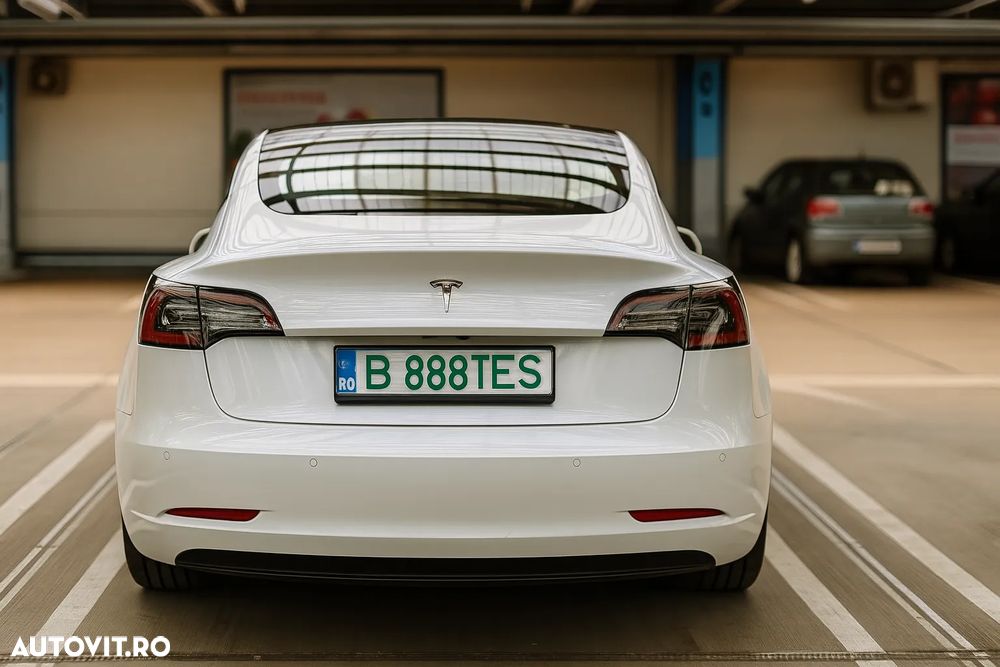Tesla Model 3 Standard Reichweite Plus Hinterradantrieb - 6