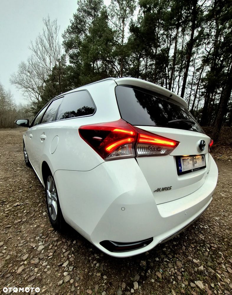 Toyota Auris Hybrid 135 Prestige - 13