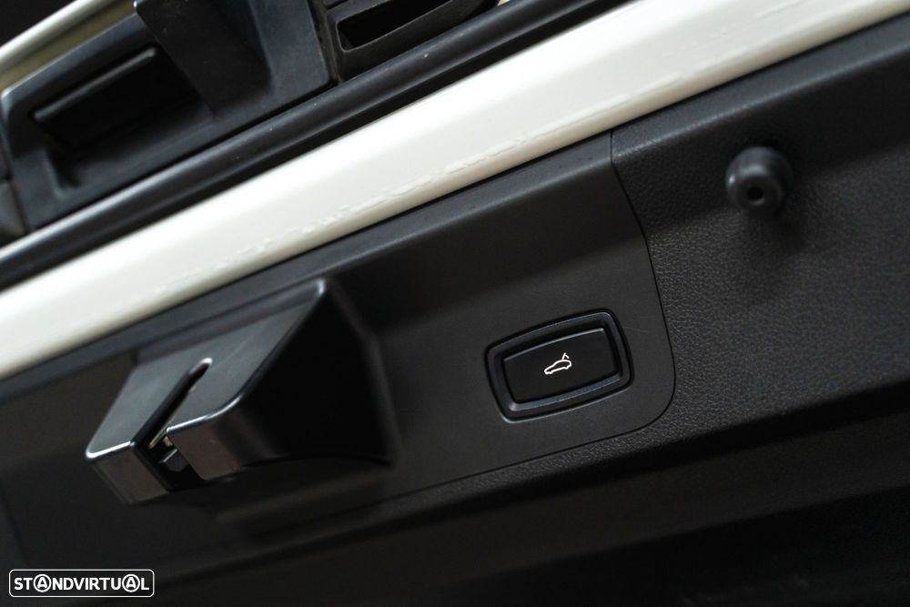 Porsche Panamera 4S - 22