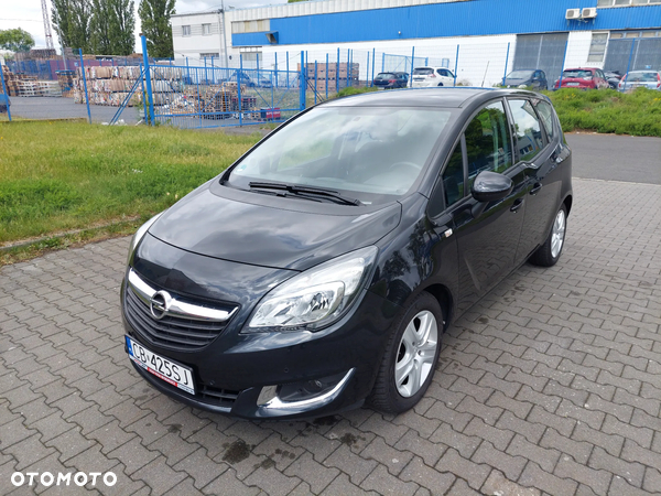 Opel Meriva 1.4 T Design Edition