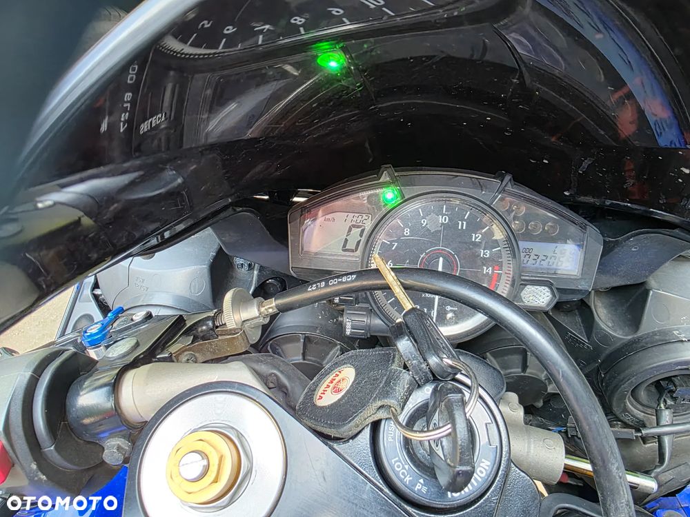 Yamaha YZF - 30