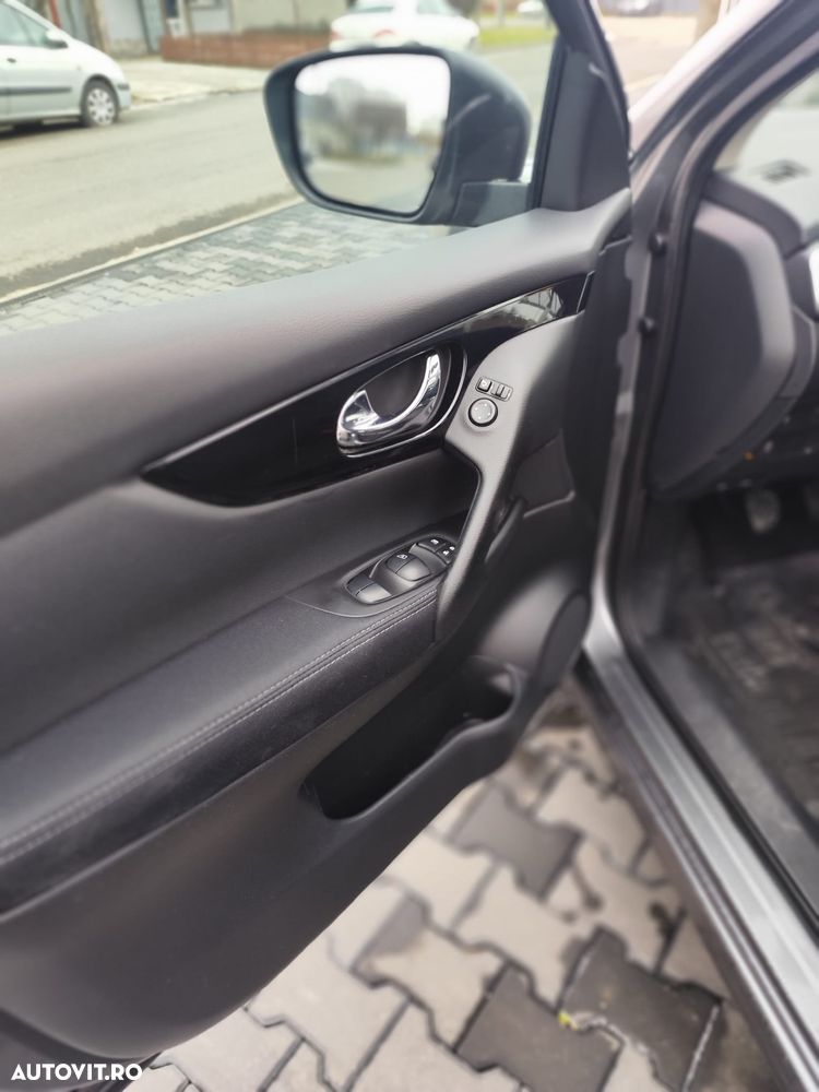 Nissan Qashqai 1.6 DCI 4 x 4 DPF Start/Stop tekna - 12